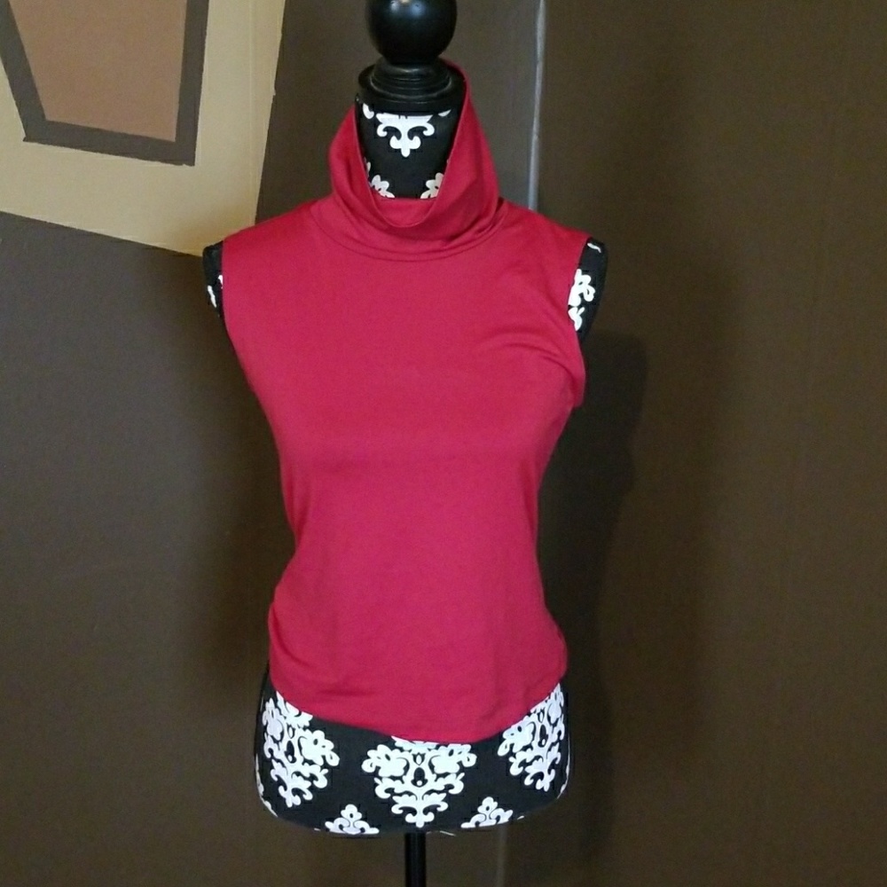 Red sleeveless shirt